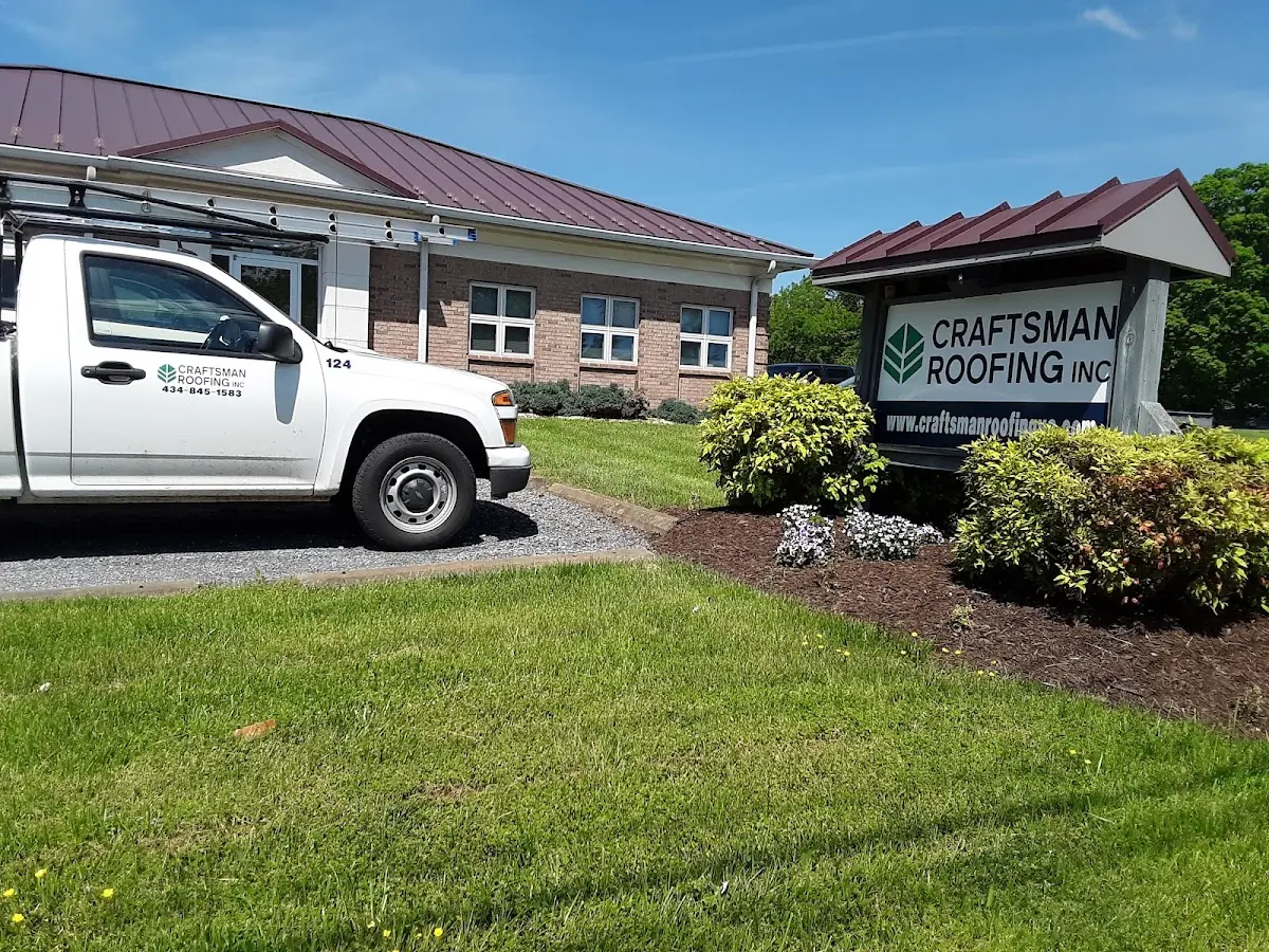 Quality Chimney Repair by experienced craftsmen in River Oaks